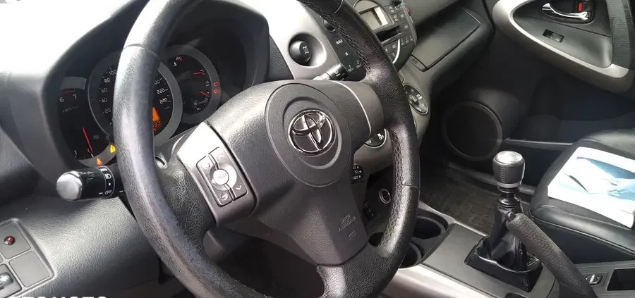 Toyota RAV4 cena 15500 przebieg: 185433, rok produkcji 2008 z Pszczyna małe 352